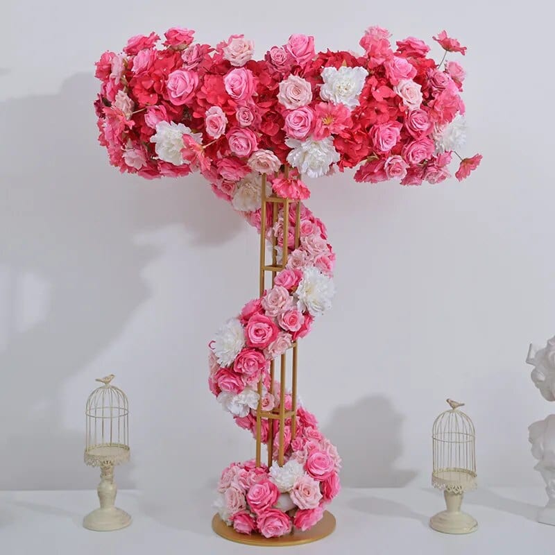 WeddingStory Shop Wedding Table Centerpiece Gold Stand with flower arrangement