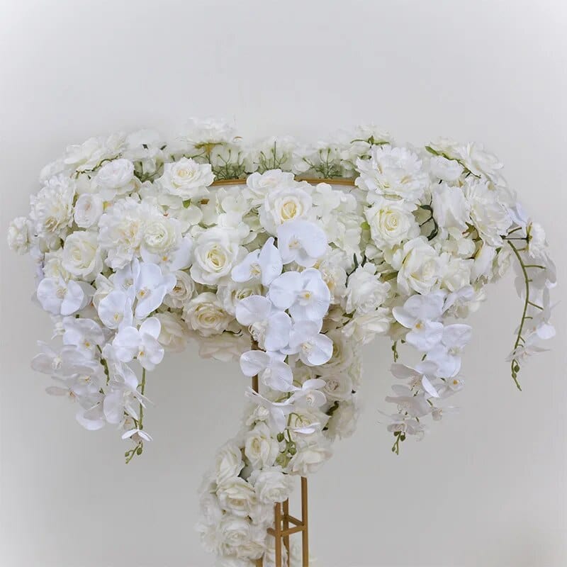 WeddingStory Shop Wedding Table Centerpiece Gold Stand with flower arrangement
