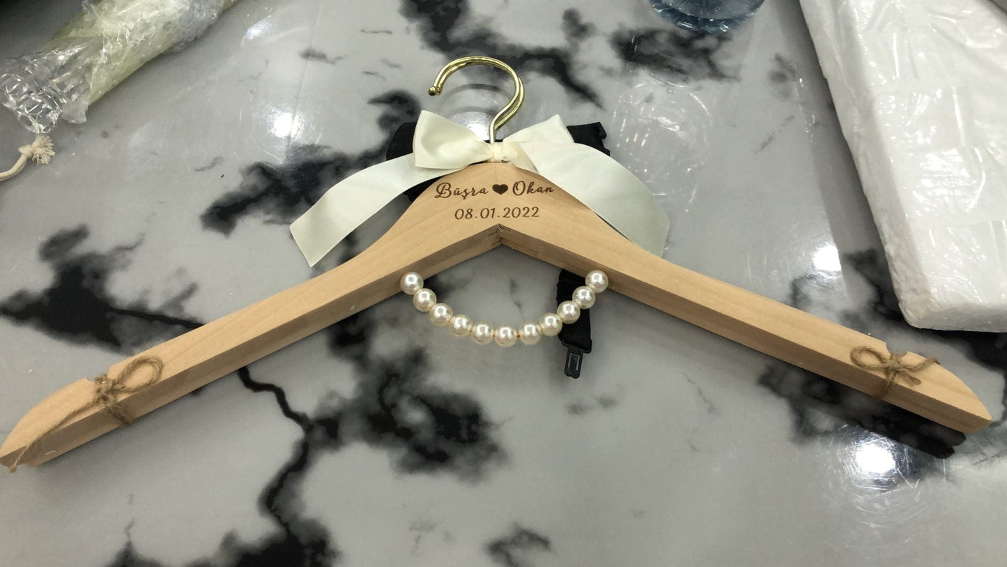 WeddingStory Shop Custom Engraved Hanger for Groom and Bride with Pearls