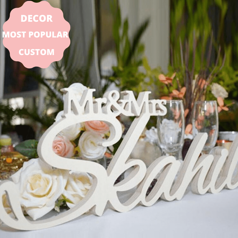 WeddingStory Shop Personalized wedding Mr & Mrs Sign