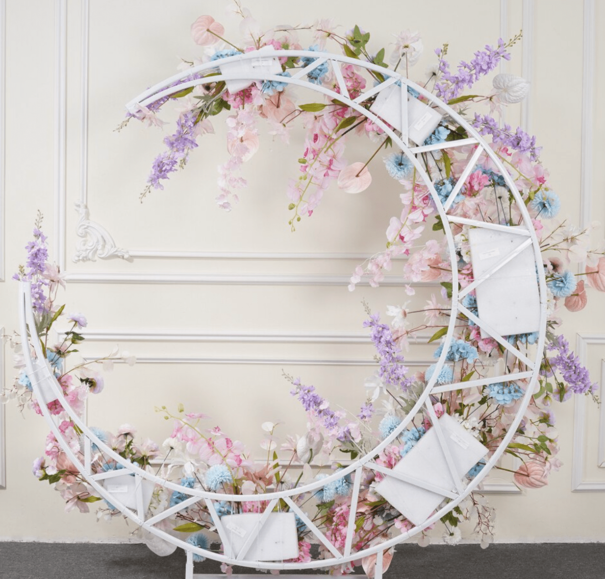 WeddingStory Shop Moon Shape Arch Frame With  Floral Arrangement Set