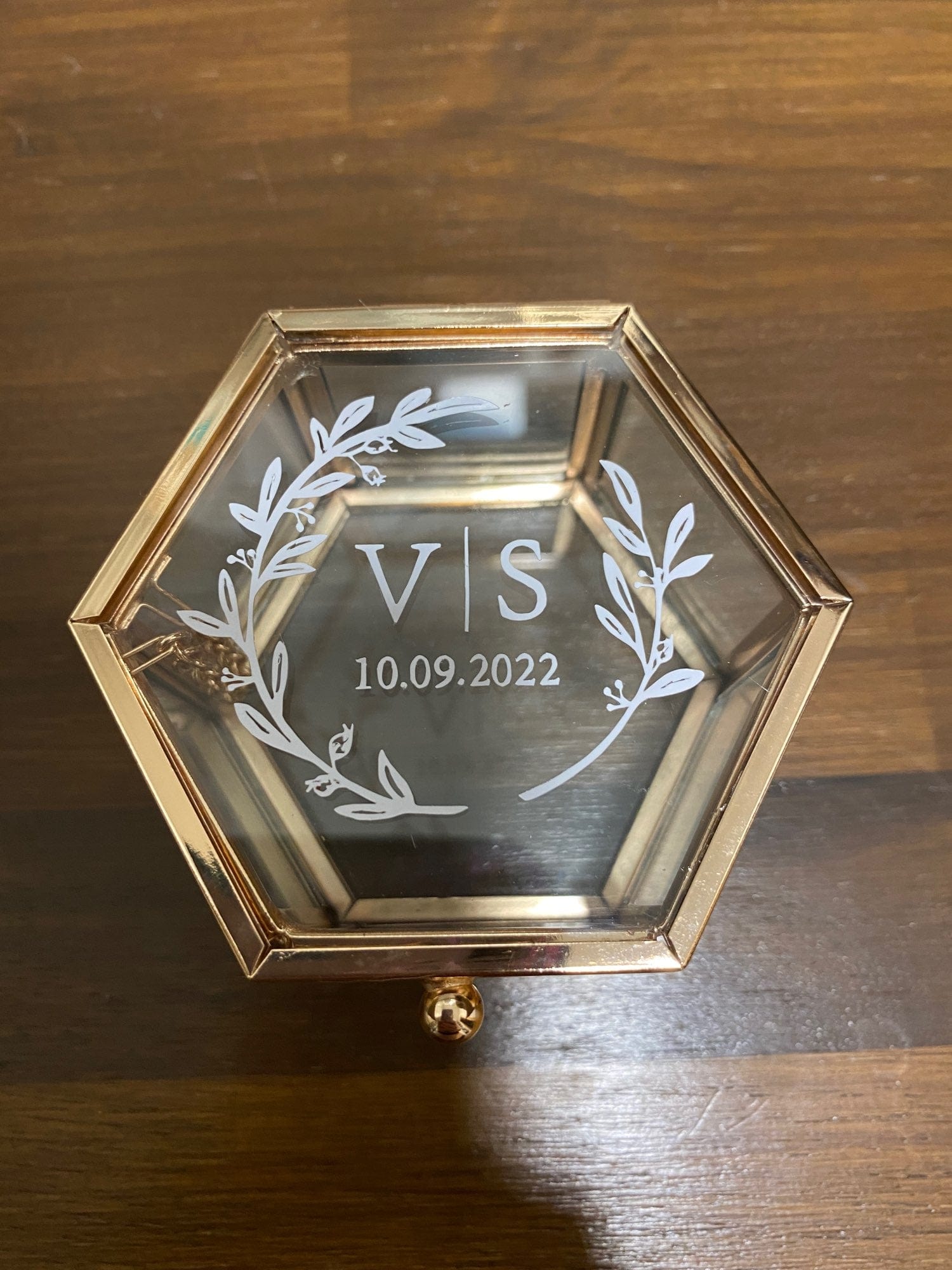 WeddingStory Shop Custom Engraved Glass Wedding Ring Box